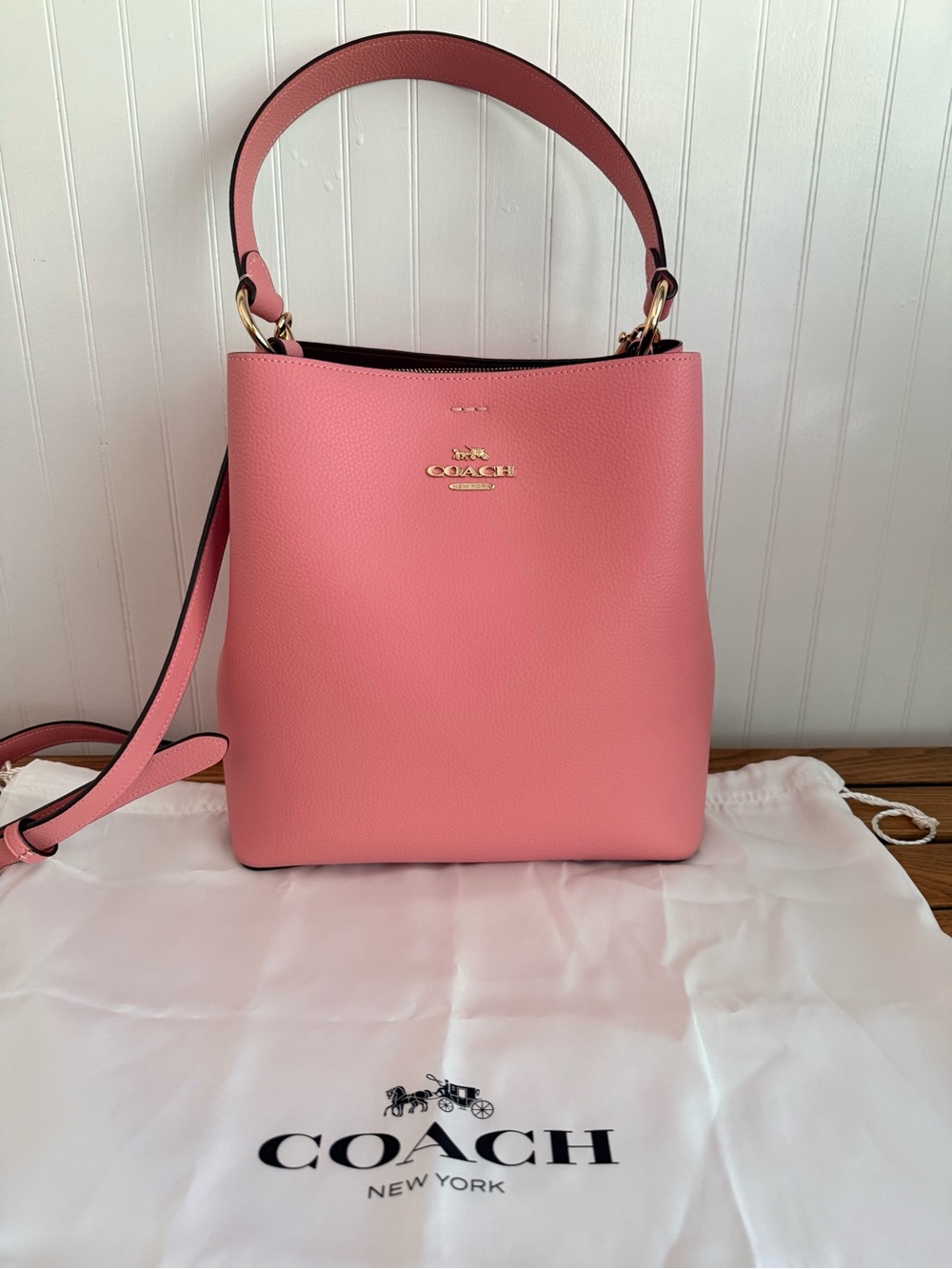 Coach Town Bucket bag in Bubblegum pink! - Picture 2 of 9